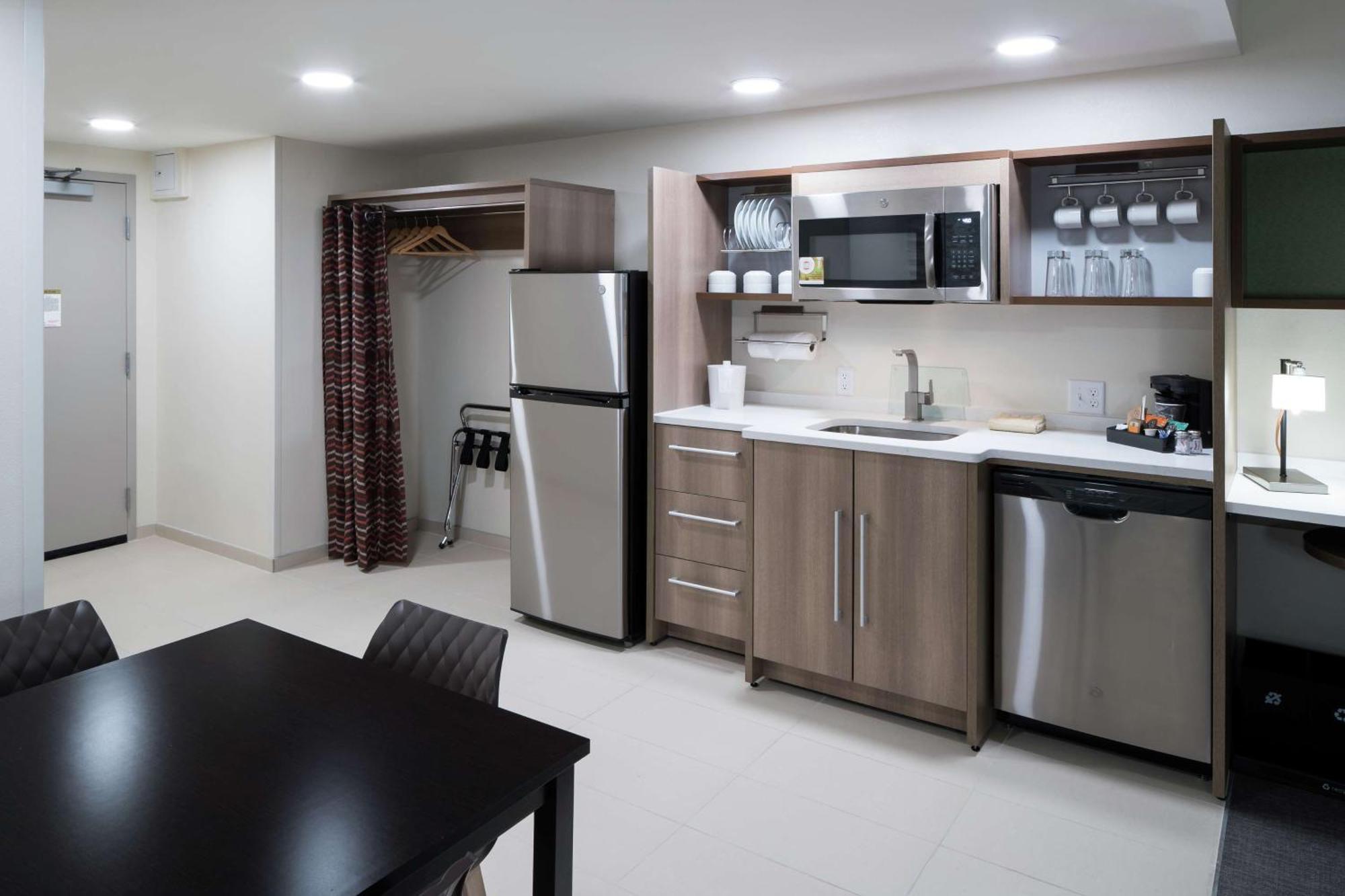 Home2 Suites By Hilton Jacksonville Airport Bagian luar foto